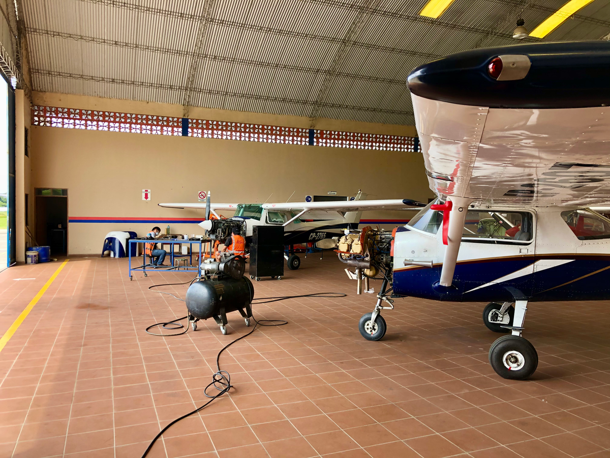 taller de mantenimiento de aviones en bolivia